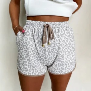 high-waist-leopard-print-shorts